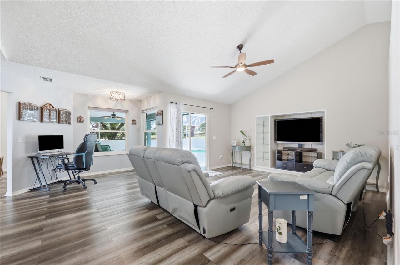 18224 E Apshawa Road, Clermont, FL 34715 Photo