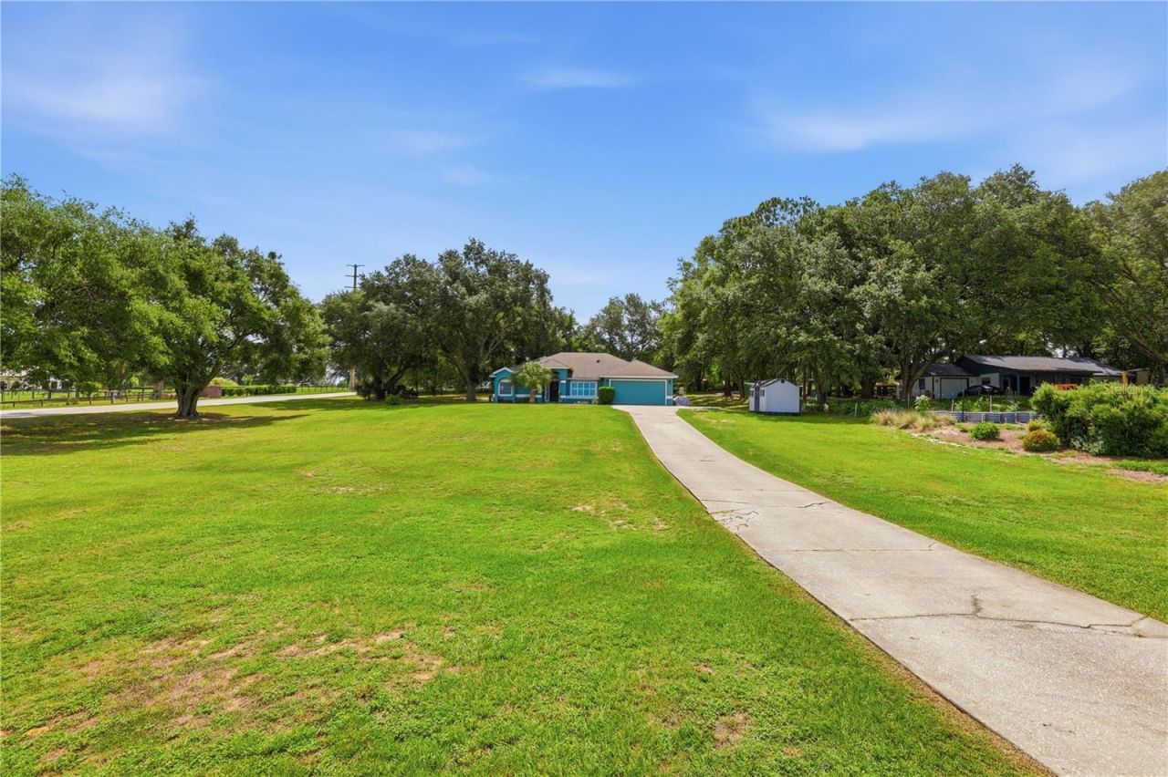 18224 E Apshawa Road, Clermont, FL 34715 Photo