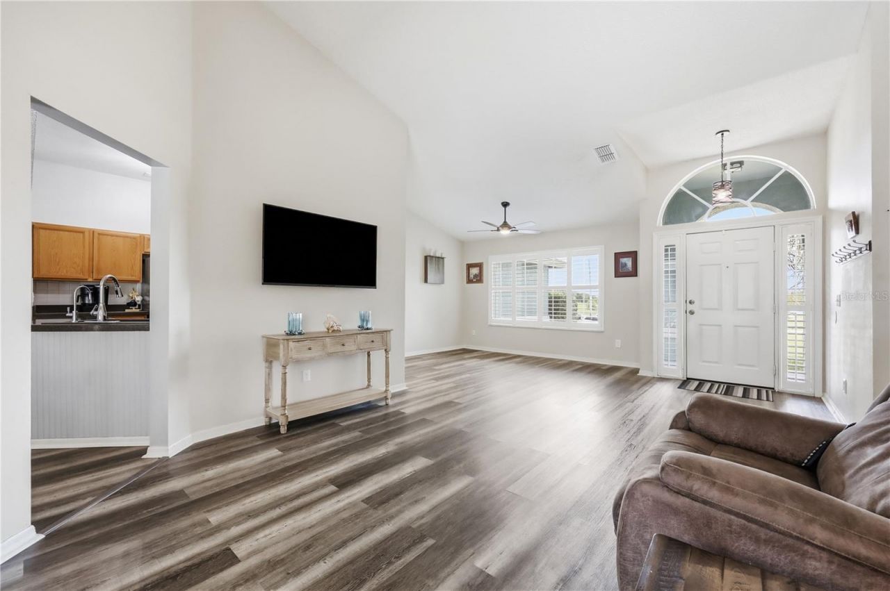 18224 E Apshawa Road, Clermont, FL 34715 Photo