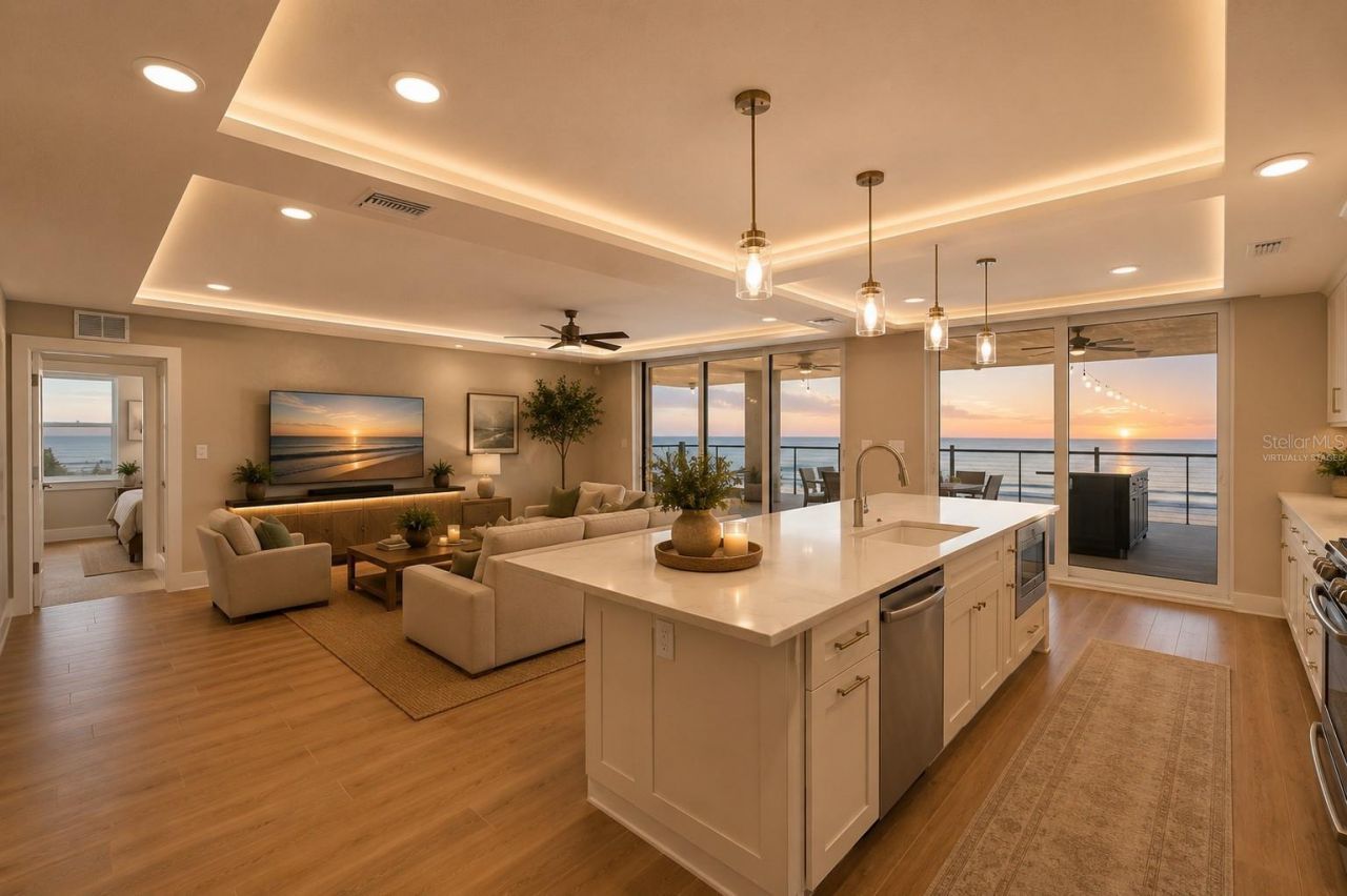 14048 Gulf Boulevard, Unit 302, Madeira Beach, FL 33708 Photo