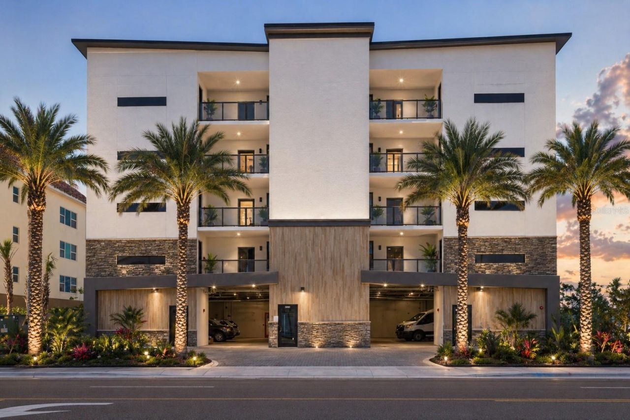 14048 Gulf Boulevard, Unit 302, Madeira Beach, FL 33708 Photo