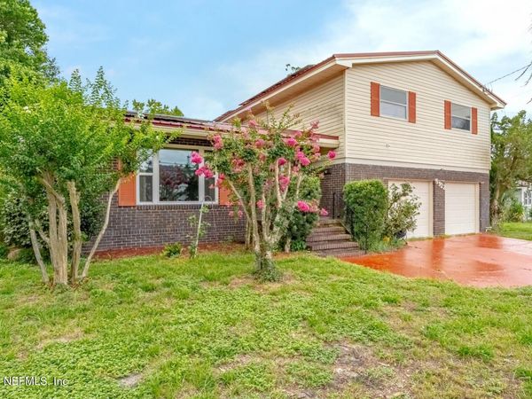 5922 TRIUMPH Lane W, Jacksonville, FL 32244