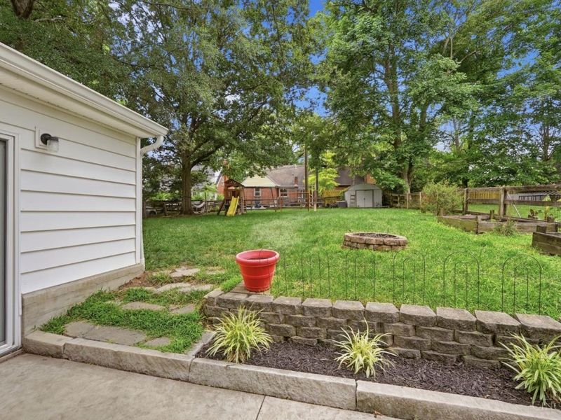 2712 Ridgewood Avenue, Columbia Twp, OH 45213 Photo 38