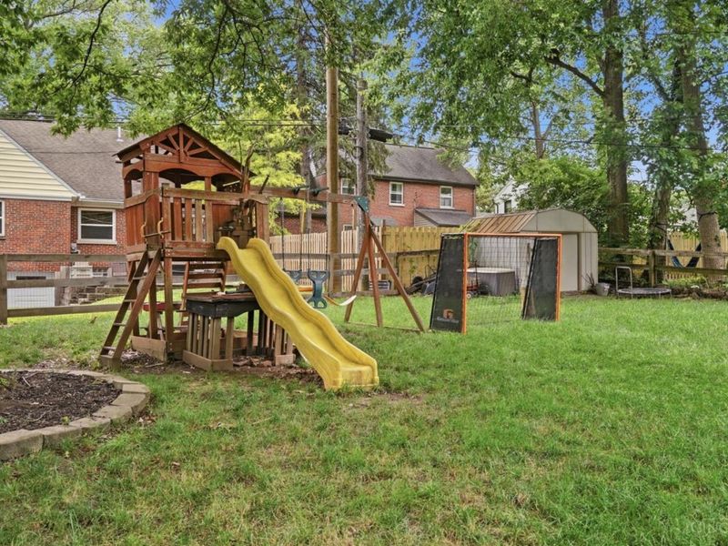 2712 Ridgewood Avenue, Columbia Twp, OH 45213 Photo 41