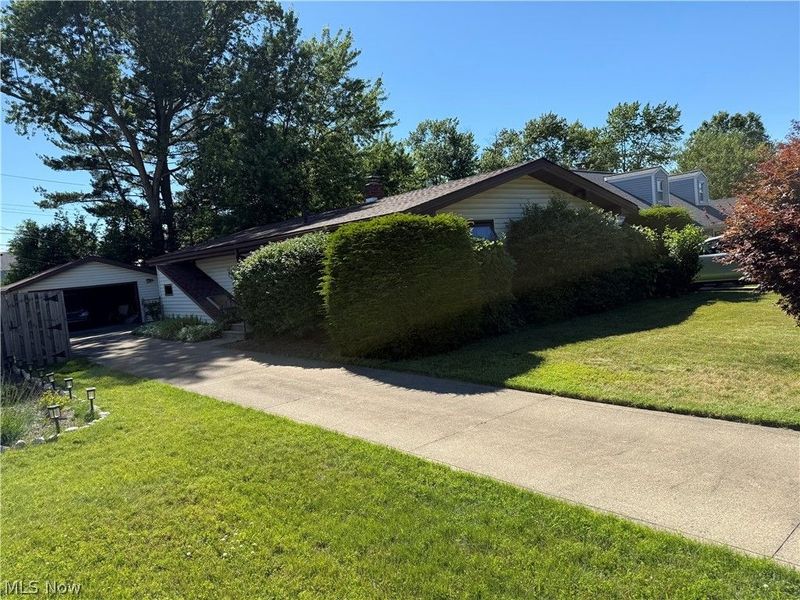 2174 Rockefeller Road , Wickliffe, OH 44092 Photo 1
