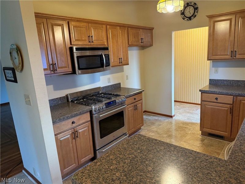 2174 Rockefeller Road , Wickliffe, OH 44092 Photo 6
