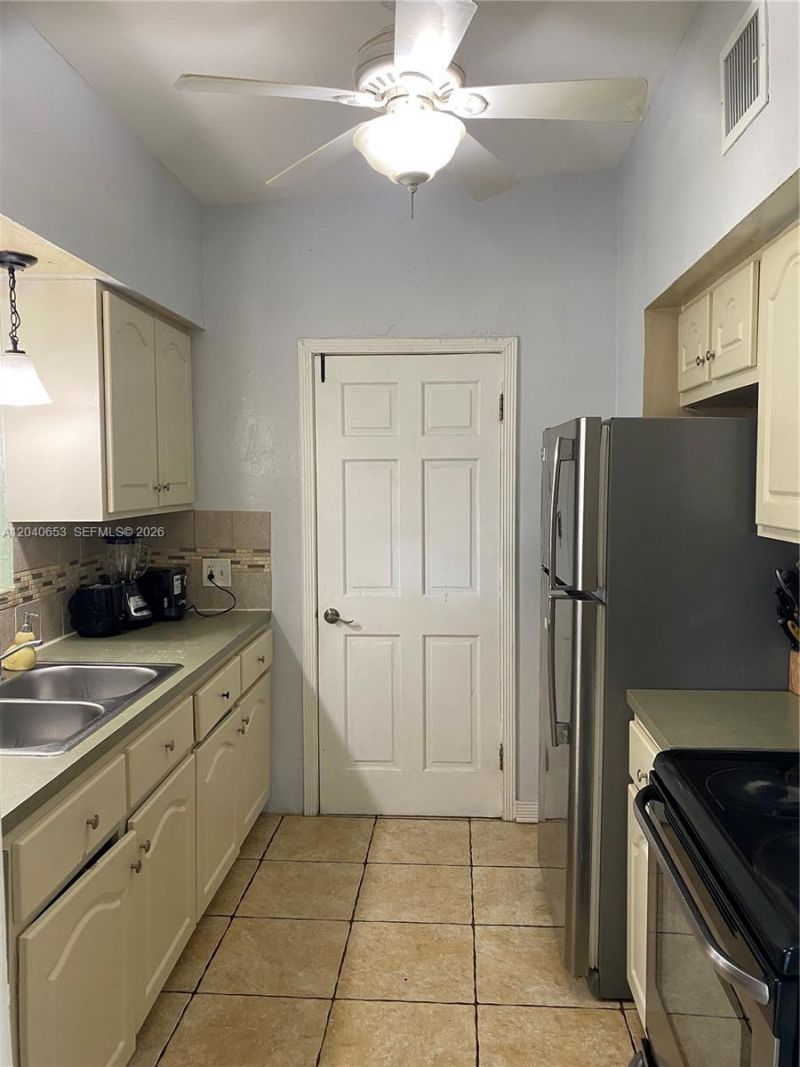 540 NW 111 St , Miami, FL 33168 Photo