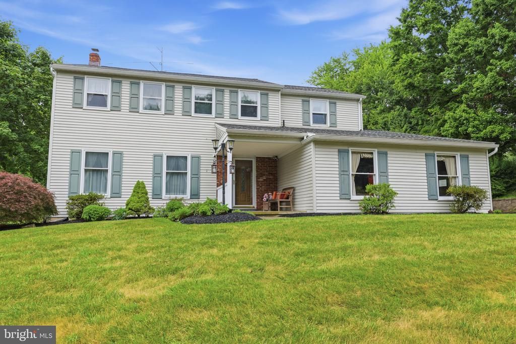 5712 NINA CIRCLE, COOPERSBURG, PA 18036