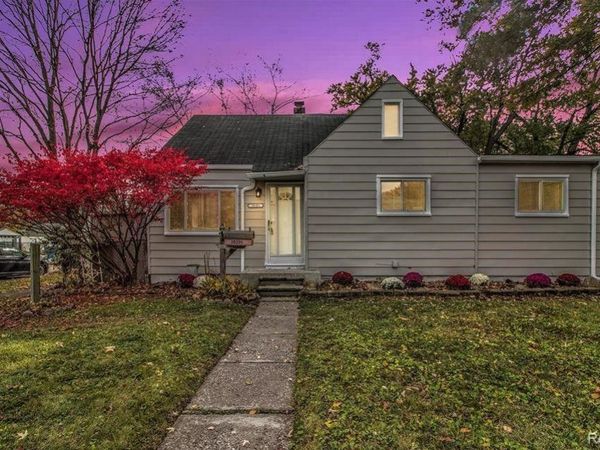 20201 ANNAPOLIS Street , Dearborn Heights, MI 48125