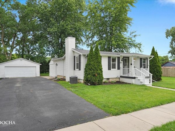 221 Boulevard Street , Sandwich, IL 60548