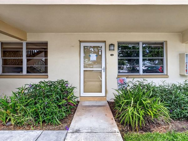 951 79TH AVENUE N, Unit 115, ST PETERSBURG, FL 33702