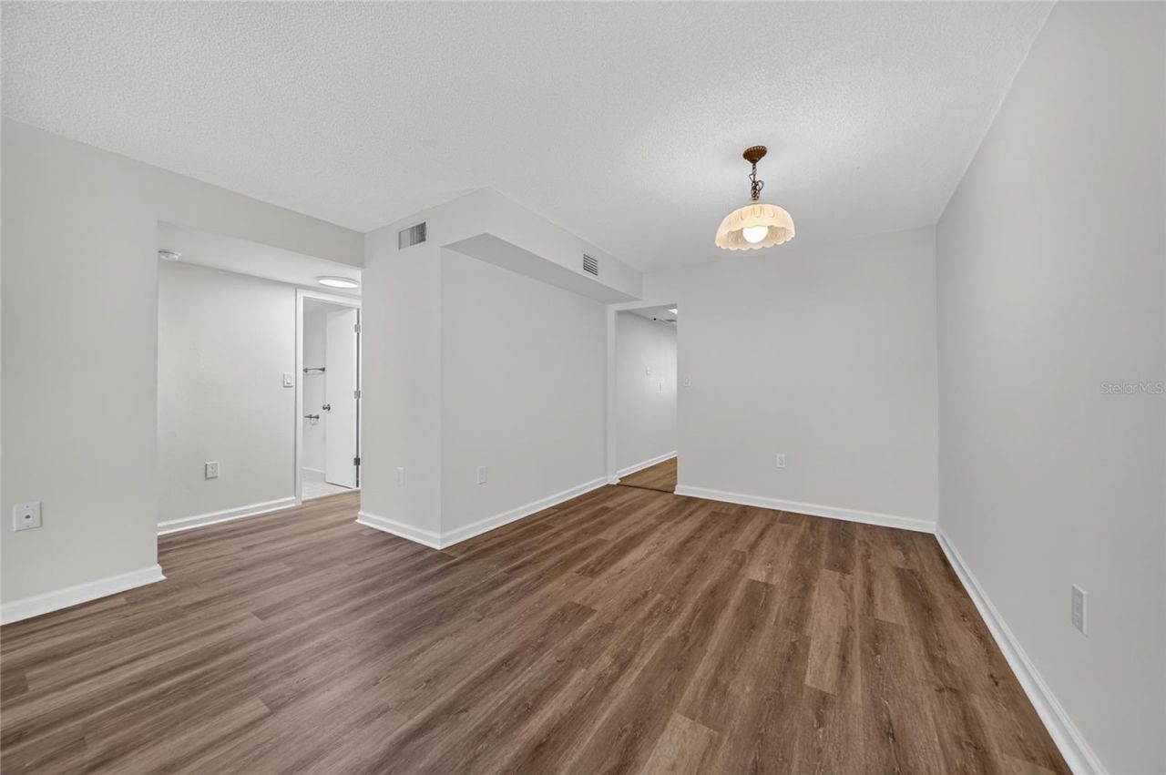 951 79th Avenue N, Unit 115, Saint Petersburg, FL 33702 Photo