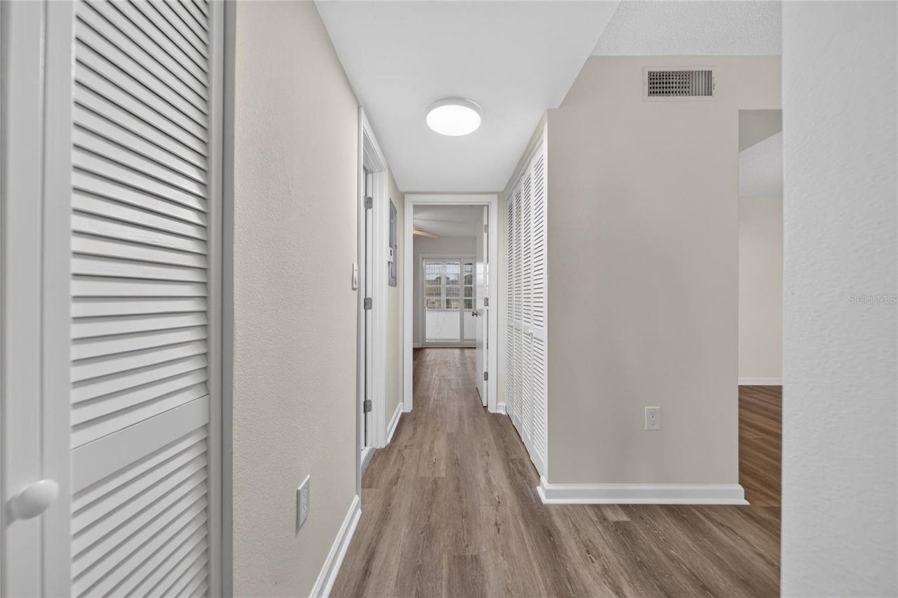 951 79th Avenue N, Unit 115, Saint Petersburg, FL 33702 Photo