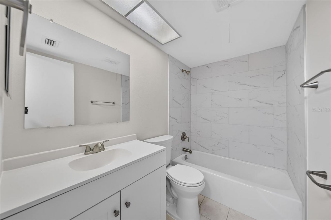 951 79th Avenue N, Unit 115, Saint Petersburg, FL 33702 Photo