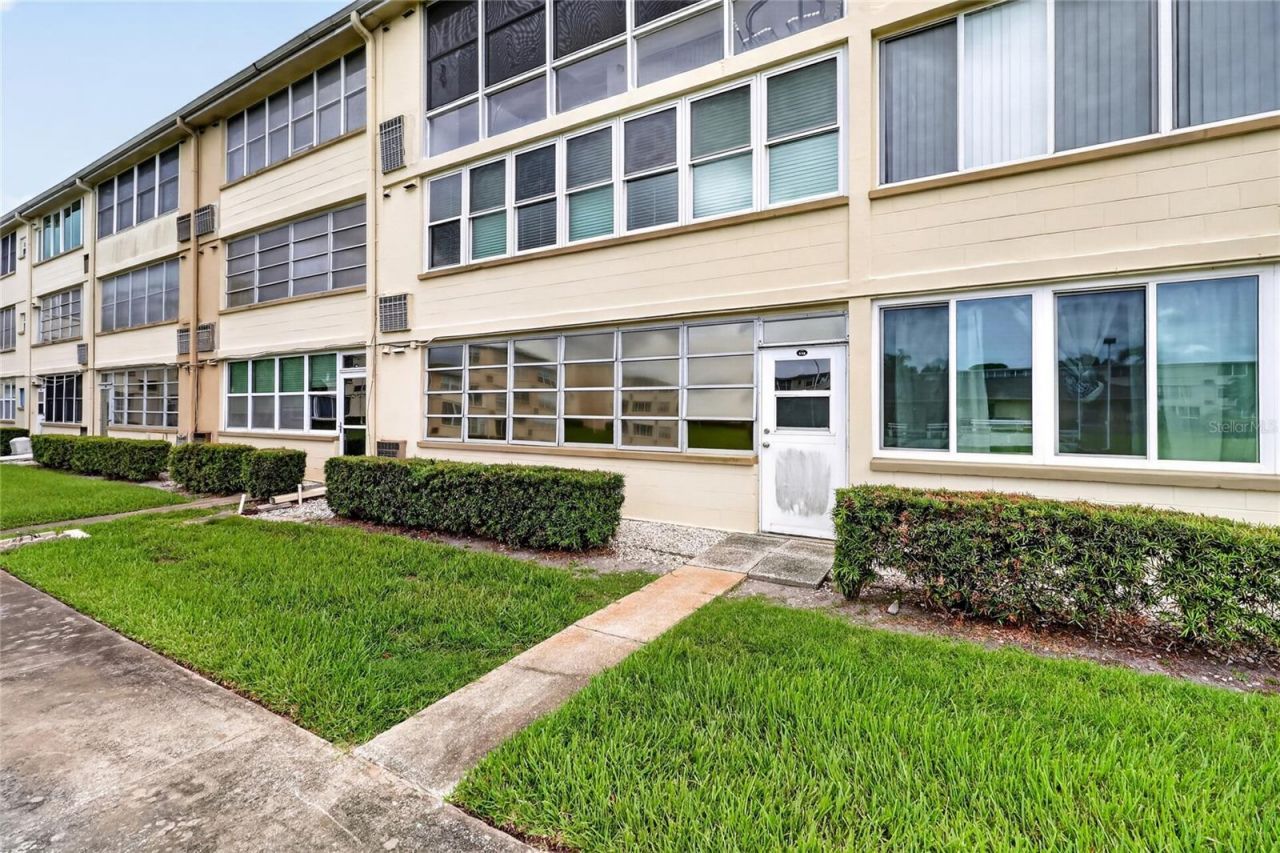 951 79th Avenue N, Unit 115, Saint Petersburg, FL 33702 Photo