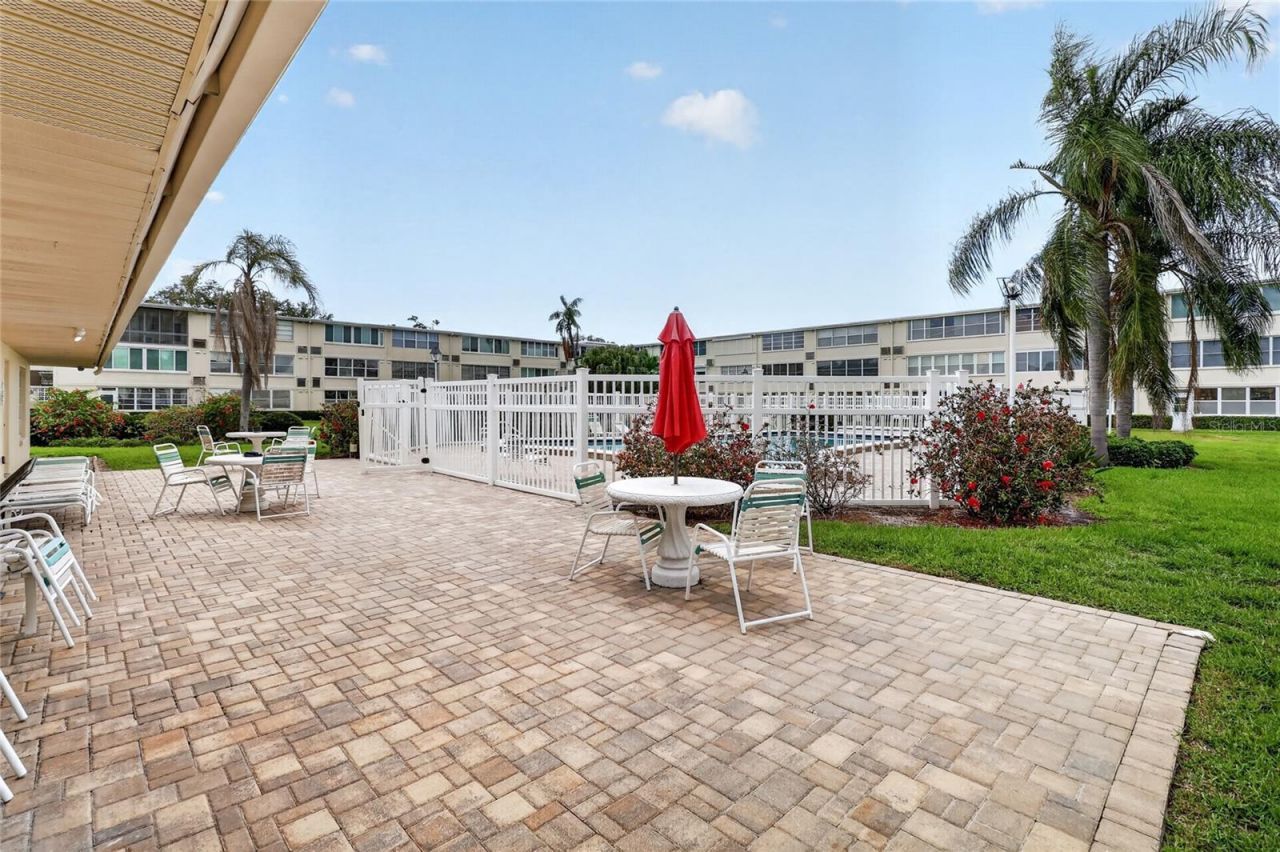 951 79th Avenue N, Unit 115, Saint Petersburg, FL 33702 Photo
