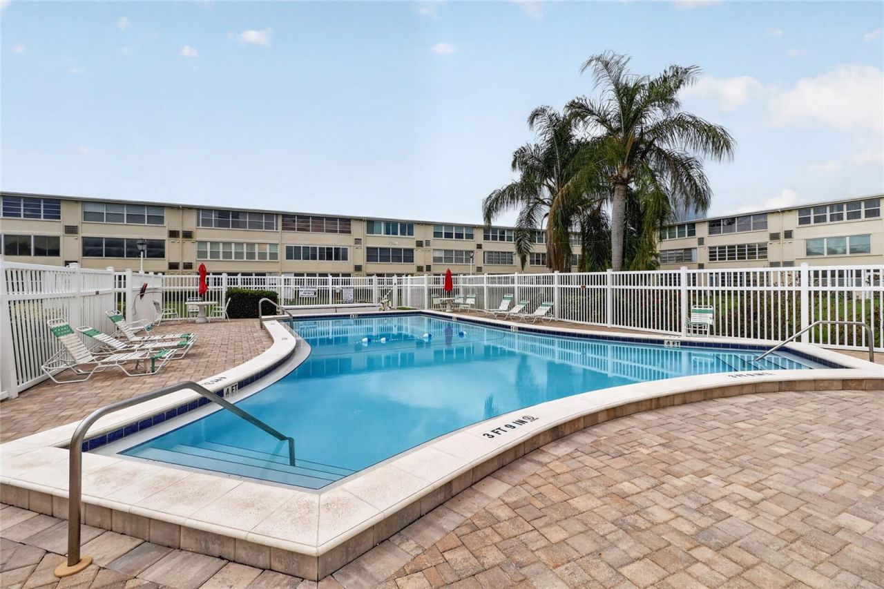 951 79th Avenue N, Unit 115, Saint Petersburg, FL 33702 Photo