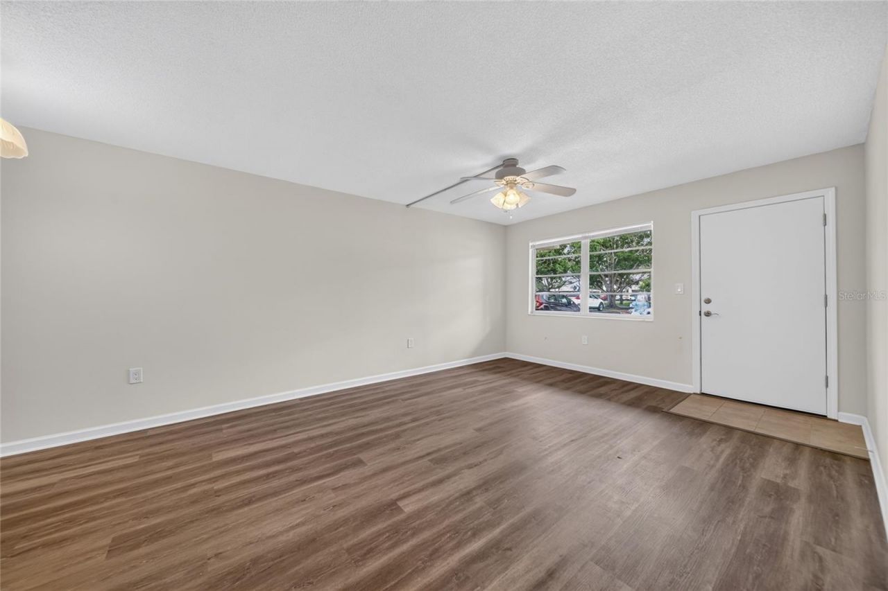 951 79th Avenue N, Unit 115, Saint Petersburg, FL 33702 Photo