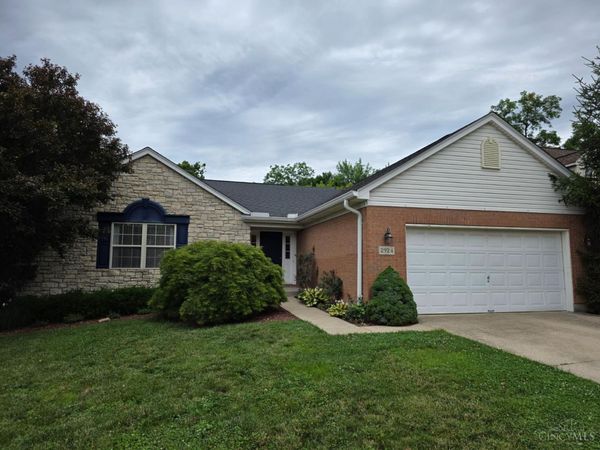 2924 Parkwalk, Green Twp, OH 45239