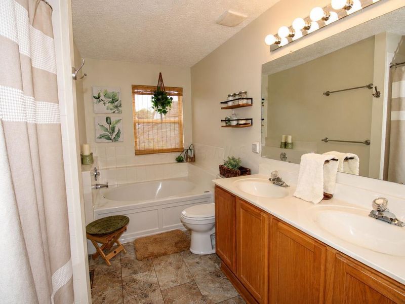 1373 Wild Horse Drive, Grove City, OH 43123 Photo 21