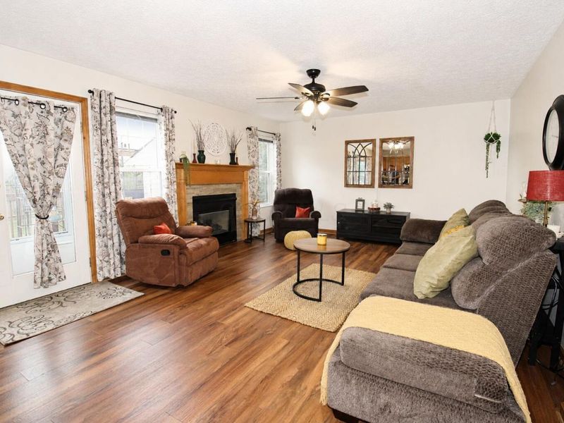 1373 Wild Horse Drive, Grove City, OH 43123 Photo 3