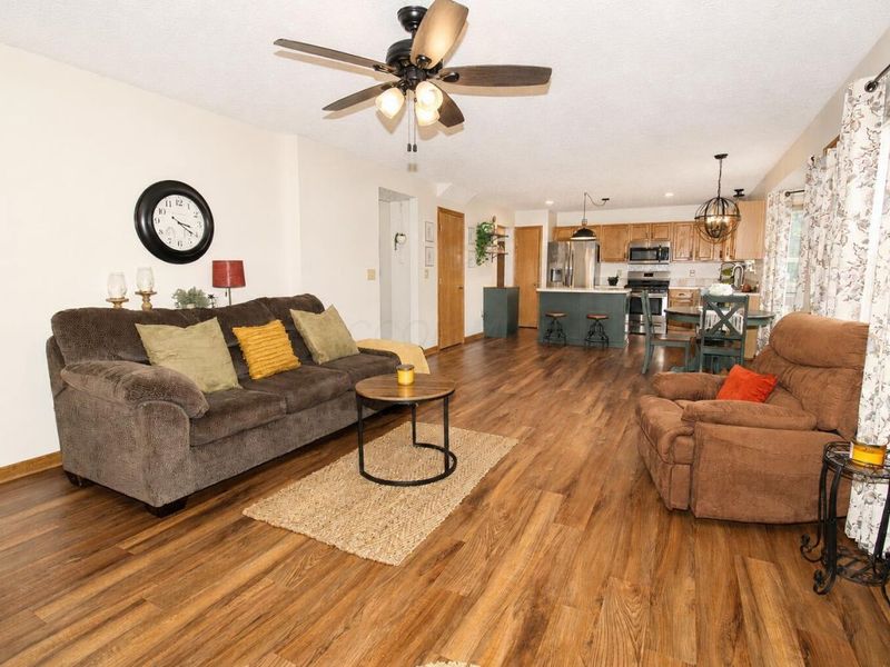 1373 Wild Horse Drive, Grove City, OH 43123 Photo 5