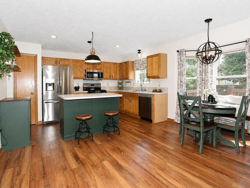 1373 Wild Horse Drive, Grove City, OH 43123 Photo 8