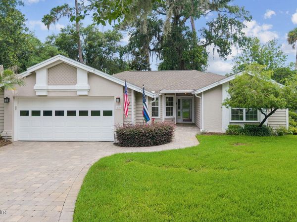 100 VEDRA LANDING Court, Ponte Vedra Beach, FL 32082