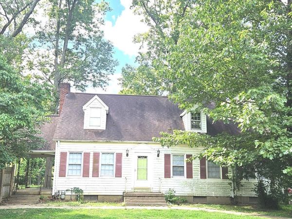 2883 S Illinois Avenue , Carbondale, IL 62903