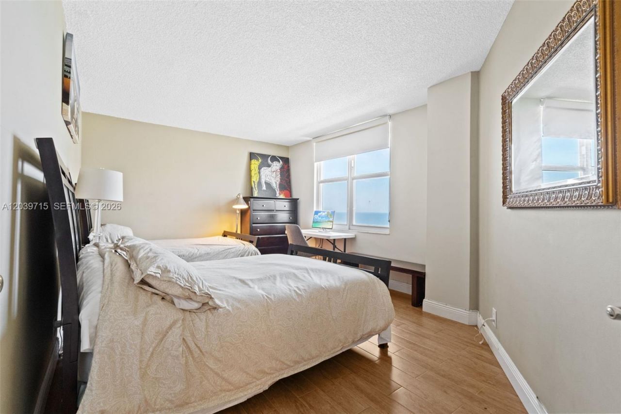 3725 S Ocean Dr, Unit 1410, Hollywood, FL 33019 Photo