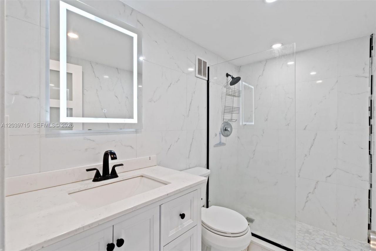 3725 S Ocean Dr, Unit 1410, Hollywood, FL 33019 Photo