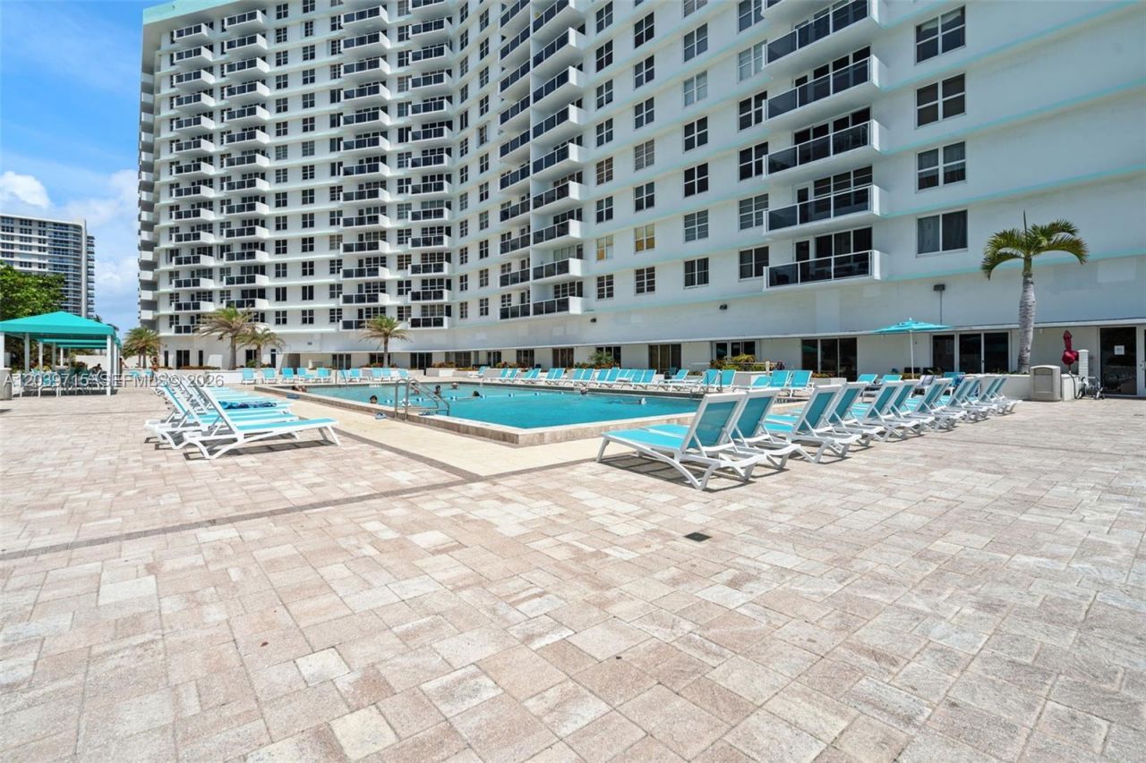 3725 S Ocean Dr, Unit 1410, Hollywood, FL 33019 Photo