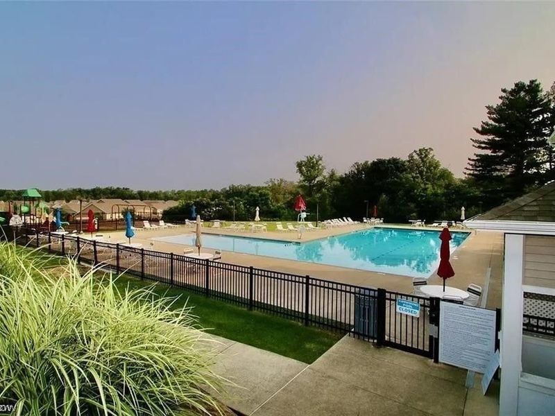 8024 Parkcroft Drive, Mentor, OH 44060 Photo 25