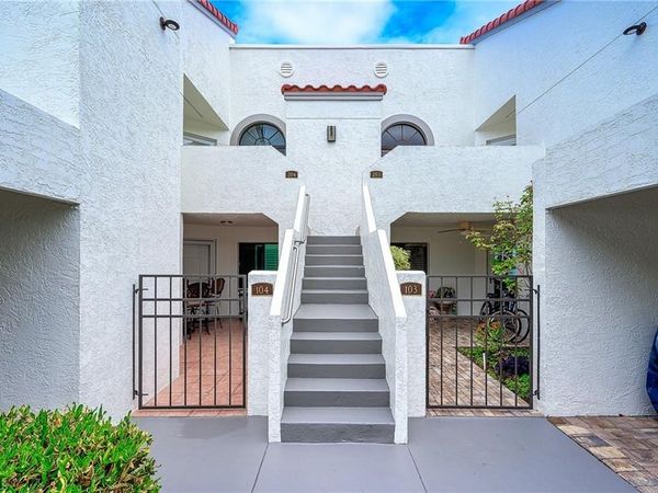 565 Beachwalk CIR, Unit T104, NAPLES, FL 34108