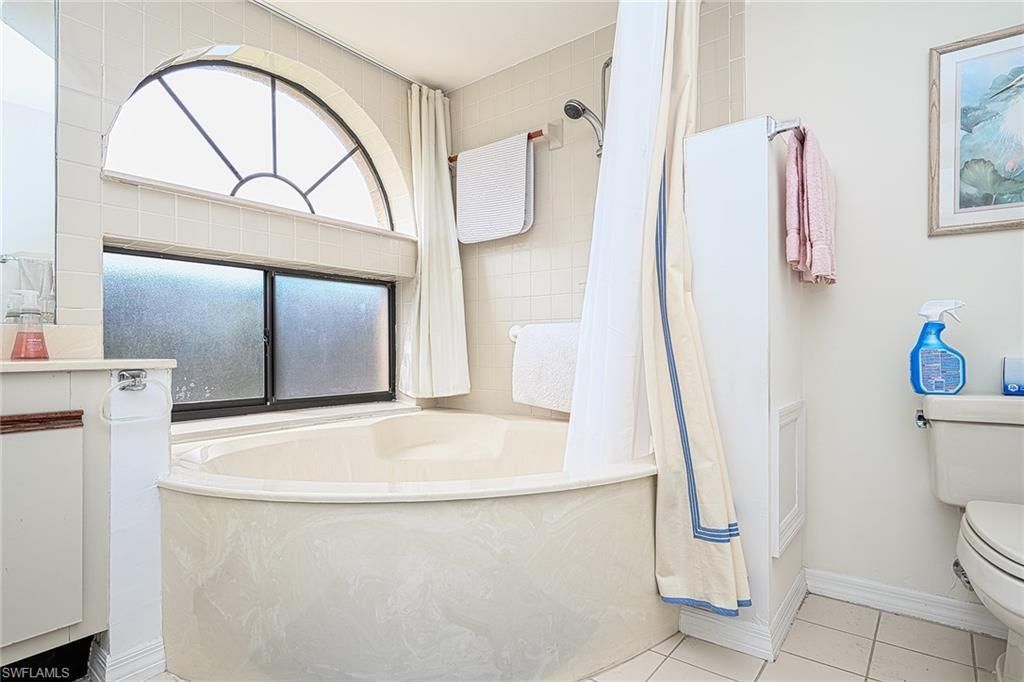 565 Beachwalk Cir, Unit T104, Naples, FL 34108 Photo