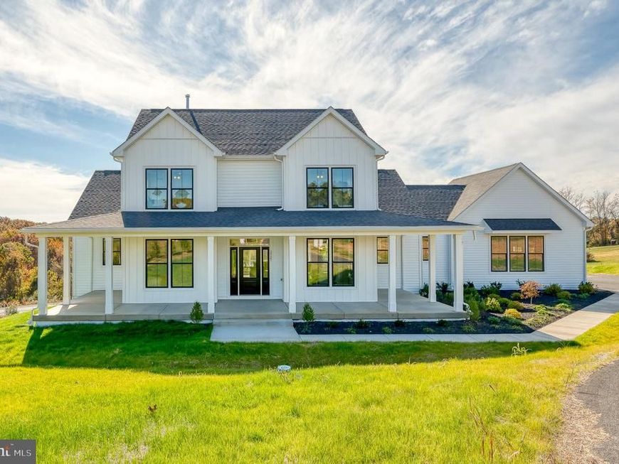 2527a Fourleaf Drive, Finksburg, MD 21048 Main Photo