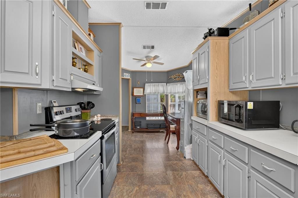 14505 Nathan Hale Ln, Unit 475, North Fort Myers, FL 33917 Photo
