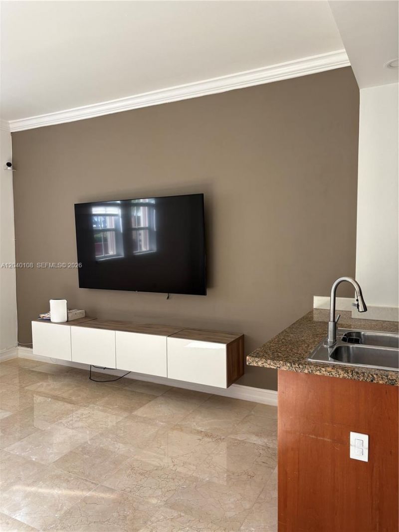 18410 NE 30th Ave, Unit 18410, Aventura, FL 33160 Photo