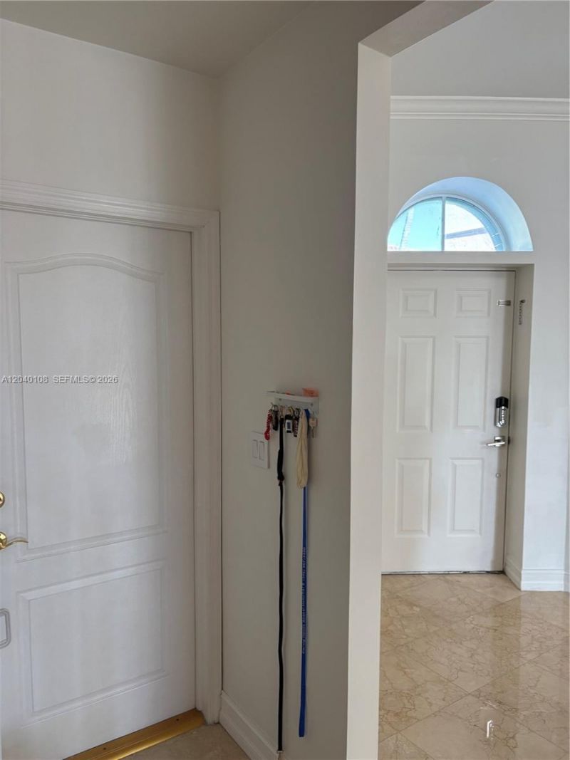 18410 NE 30th Ave, Unit 18410, Aventura, FL 33160 Photo