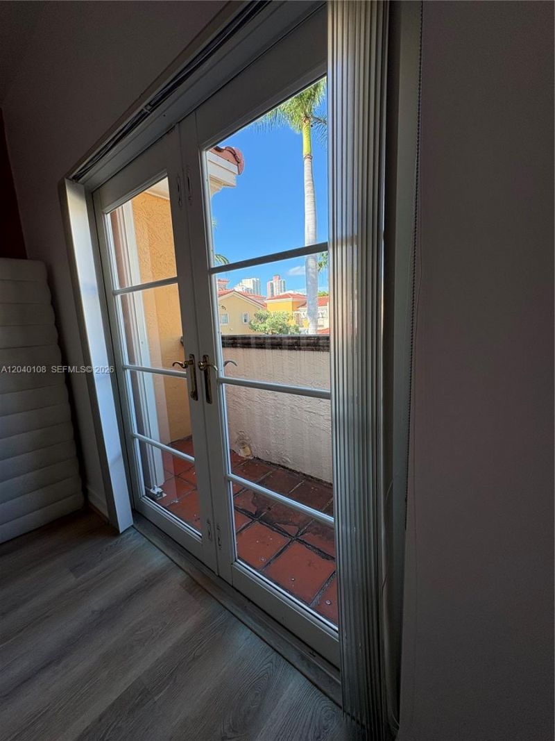18410 NE 30th Ave, Unit 18410, Aventura, FL 33160 Photo