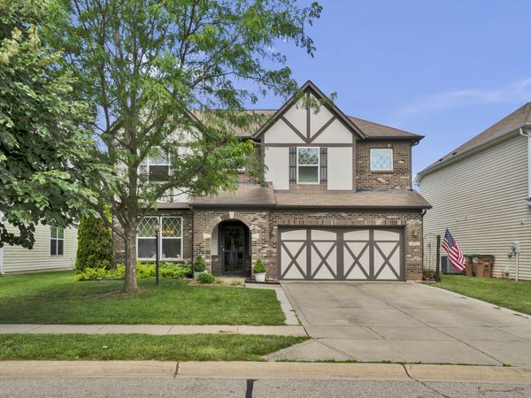 1975 Lakecrest Drive, Columbus, IN 47201