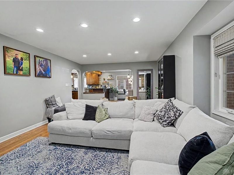 333 Thruston Boulevard, Oakwood, OH 45419 Photo 10