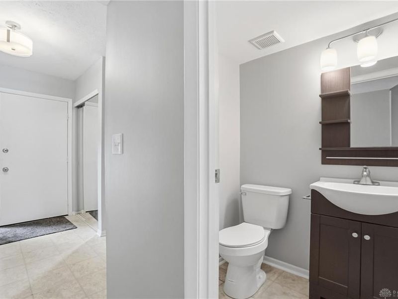 9452 Colegate Way, Unit 256, West Chester, OH 45011 Photo 16