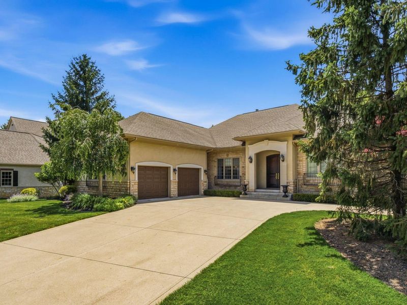 7843 Windy Hill Court, Dublin, OH 43016 Photo 2