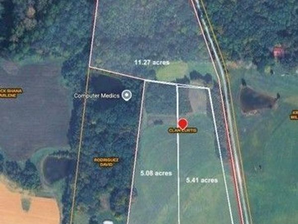 5 Poplar Ridge Rd , Chapmansboro, TN 37035