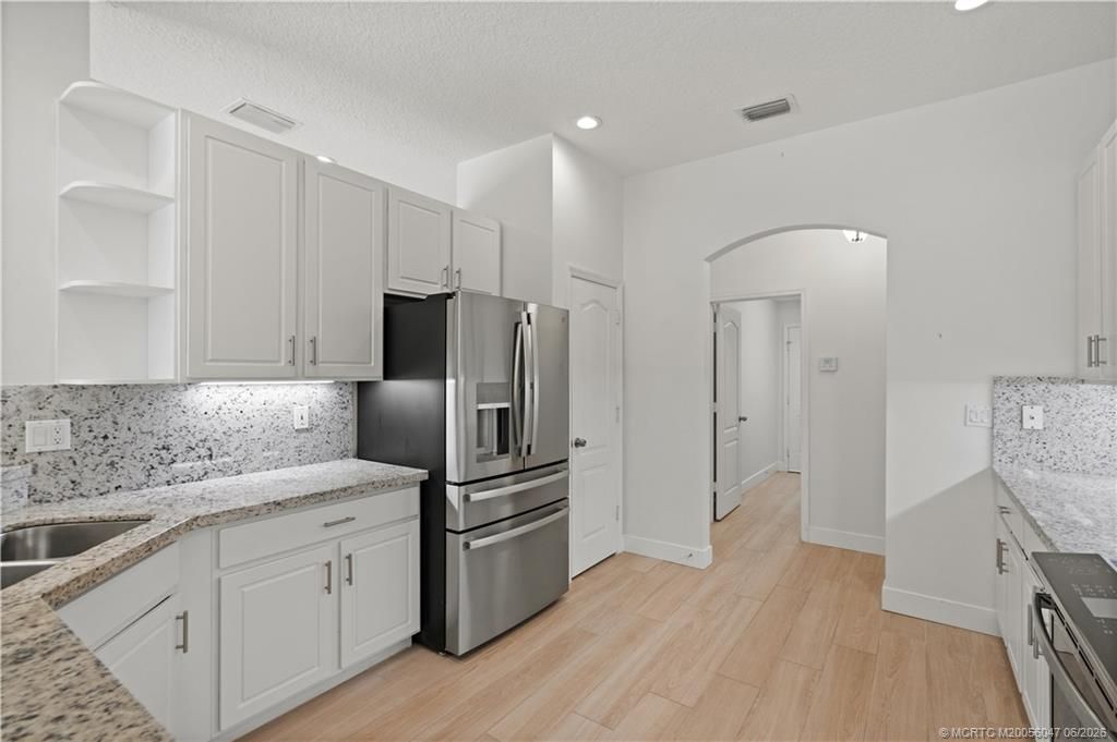 371 NW Emilia Way, Jensen Beach, FL 34957 Photo