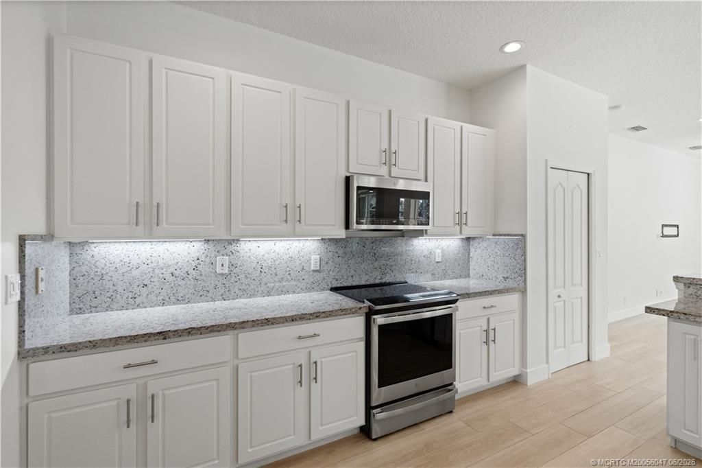 371 NW Emilia Way, Jensen Beach, FL 34957 Photo