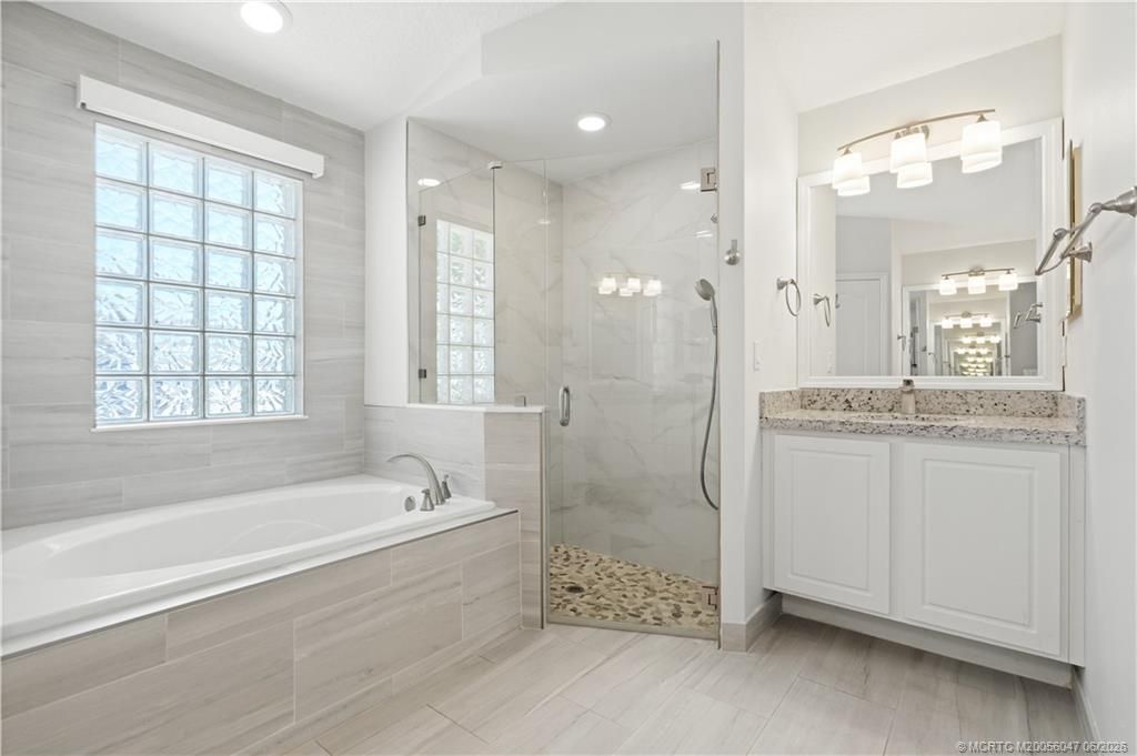 371 NW Emilia Way, Jensen Beach, FL 34957 Photo
