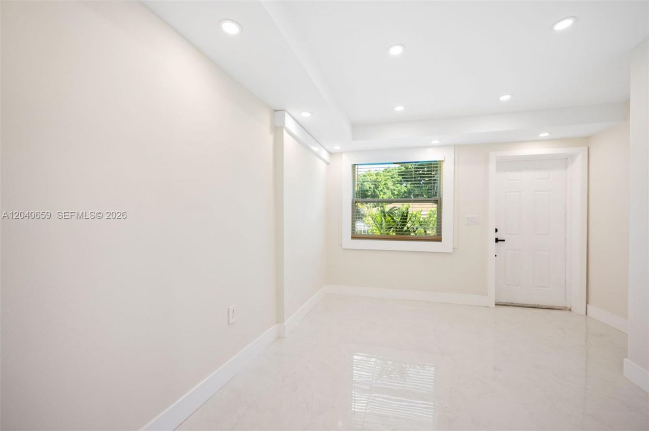1820 NW 63rd St , Miami, FL 33147 Photo