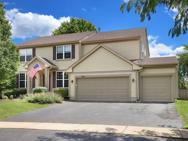 992 Curran Place , Antioch, IL 60002